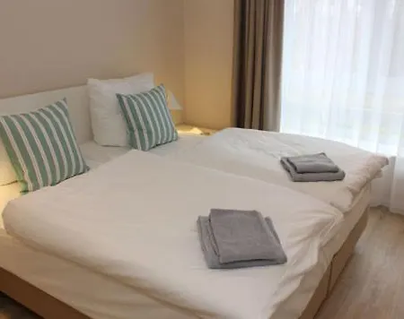 Strandvilla Birkenallee Haus Meerzeit * Neuhaus (Mecklenburg-Vorpommern)